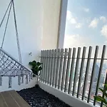 The Luxe - 3 Pax - Klcc View - Balcony At 27 Floor